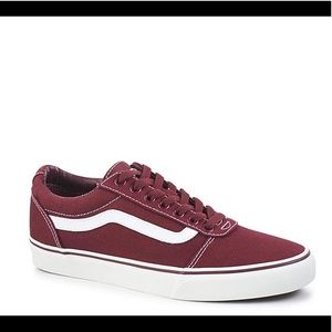 Burgundy Vans Size 9 1/2 Great Condition
